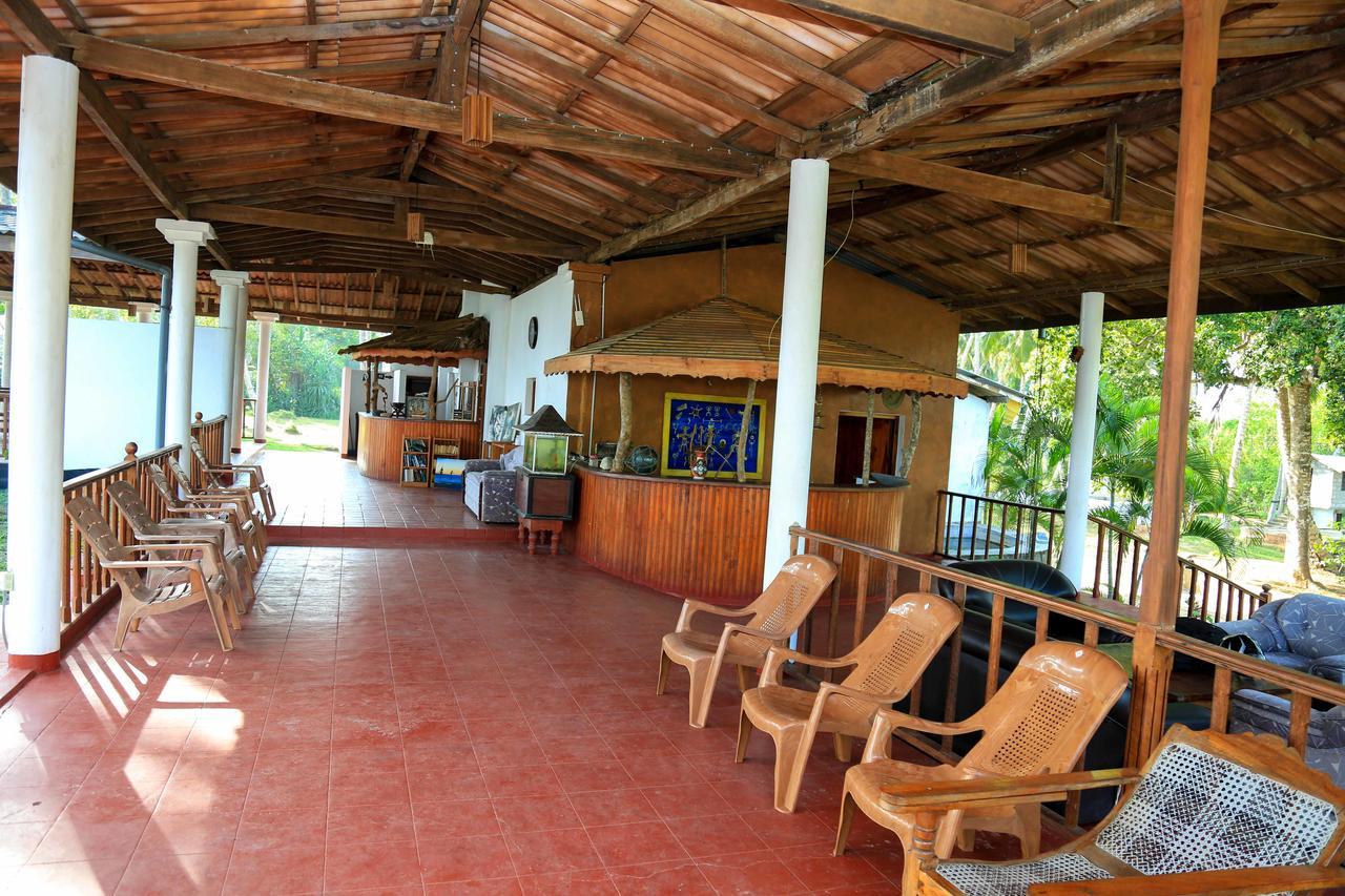 Darwins Beach Resort Tangalle Exterior photo
