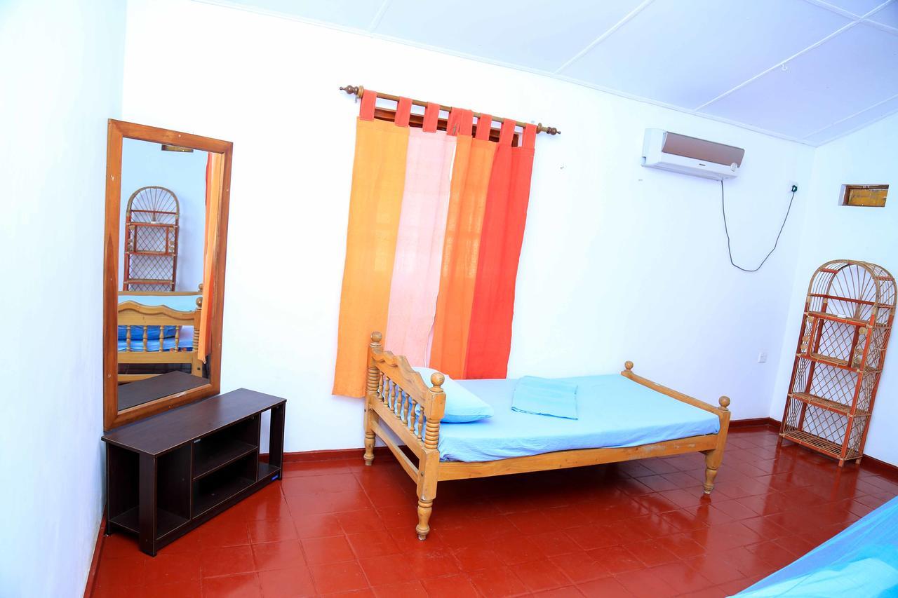 Darwins Beach Resort Tangalle Exterior photo